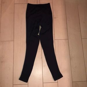Lulu lemon size 6 leggings - Dark Navy
